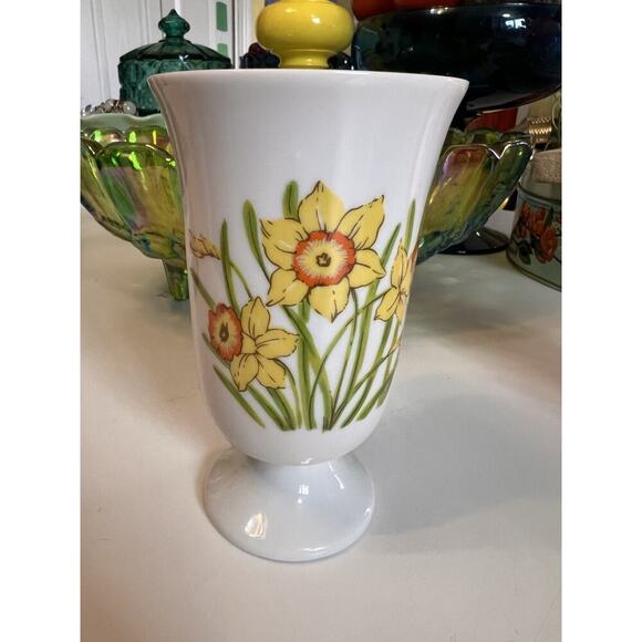 Vintage Handleless Footed Mug Vase YellowDaffodil Floral Print - Picture 1 of 4